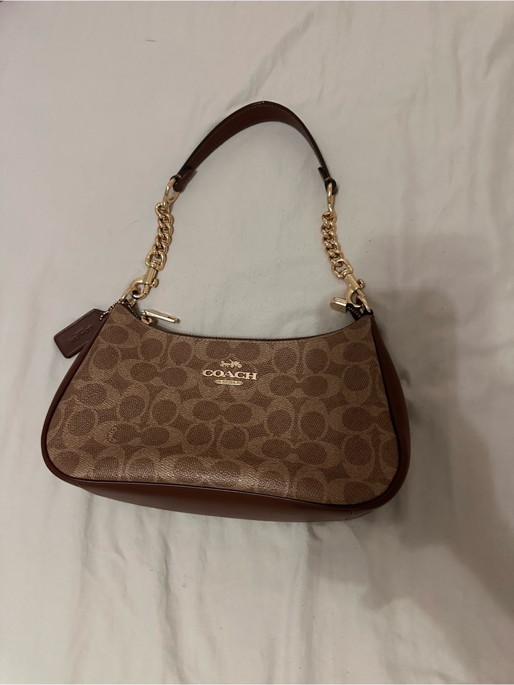 Coach Terri Signature Canvas Shoulder Bag in Brown with Gold Hardware - Picture 2 of 8